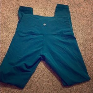 Lululemon wunder under 28”